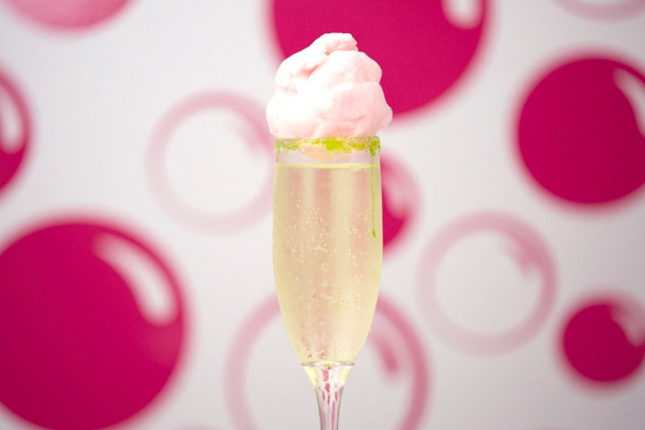 Prosecco with cotton candy